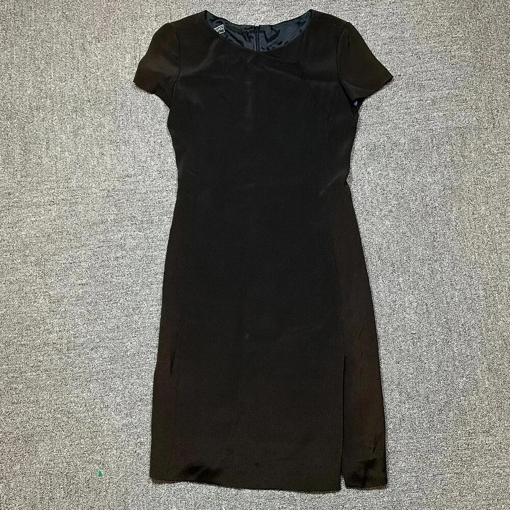 Vintage Giorgio Armani Le Collezioni Black Shift Dress Size 4 Short Sleeve